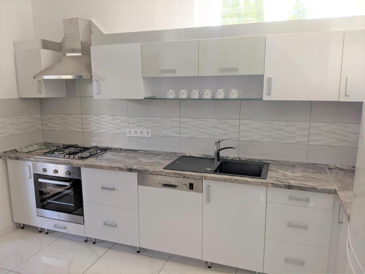 Marica Apartman Balatonfenyves Esterno foto