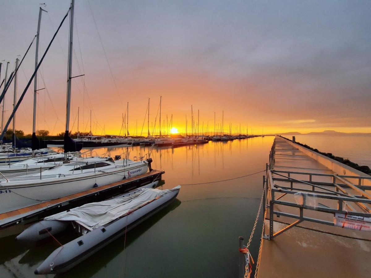Marica Apartman Balatonfenyves Esterno foto
