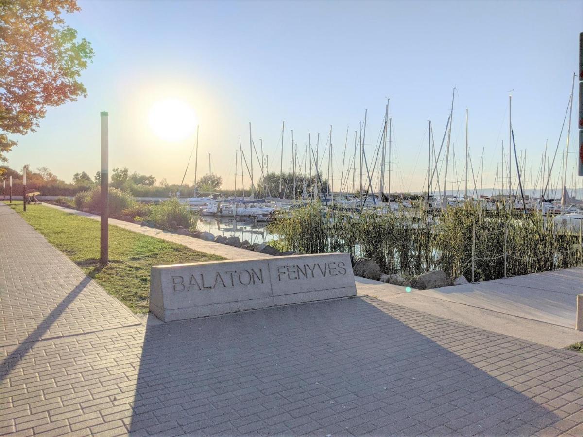 Marica Apartman Balatonfenyves Esterno foto